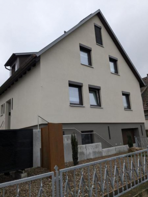 Helle EG Wohnung nahe DAA und Würzburg in Fuchsstadt